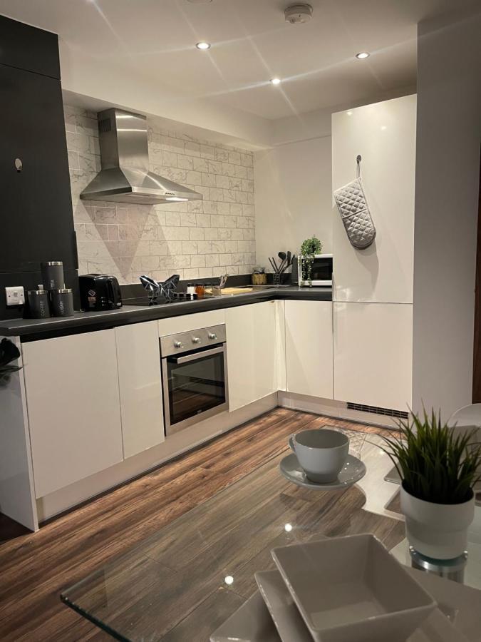 Modern Spacious 1 Bed Flat In Birmingham City Centre With Free Parking, Fast Free Wifi And Netflix 외부 사진